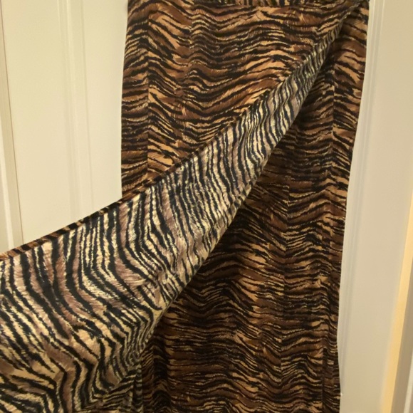 Tiger printed skirt - Picture 2 of 6